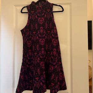 Sleeveless Black and Pink Patterned Dress